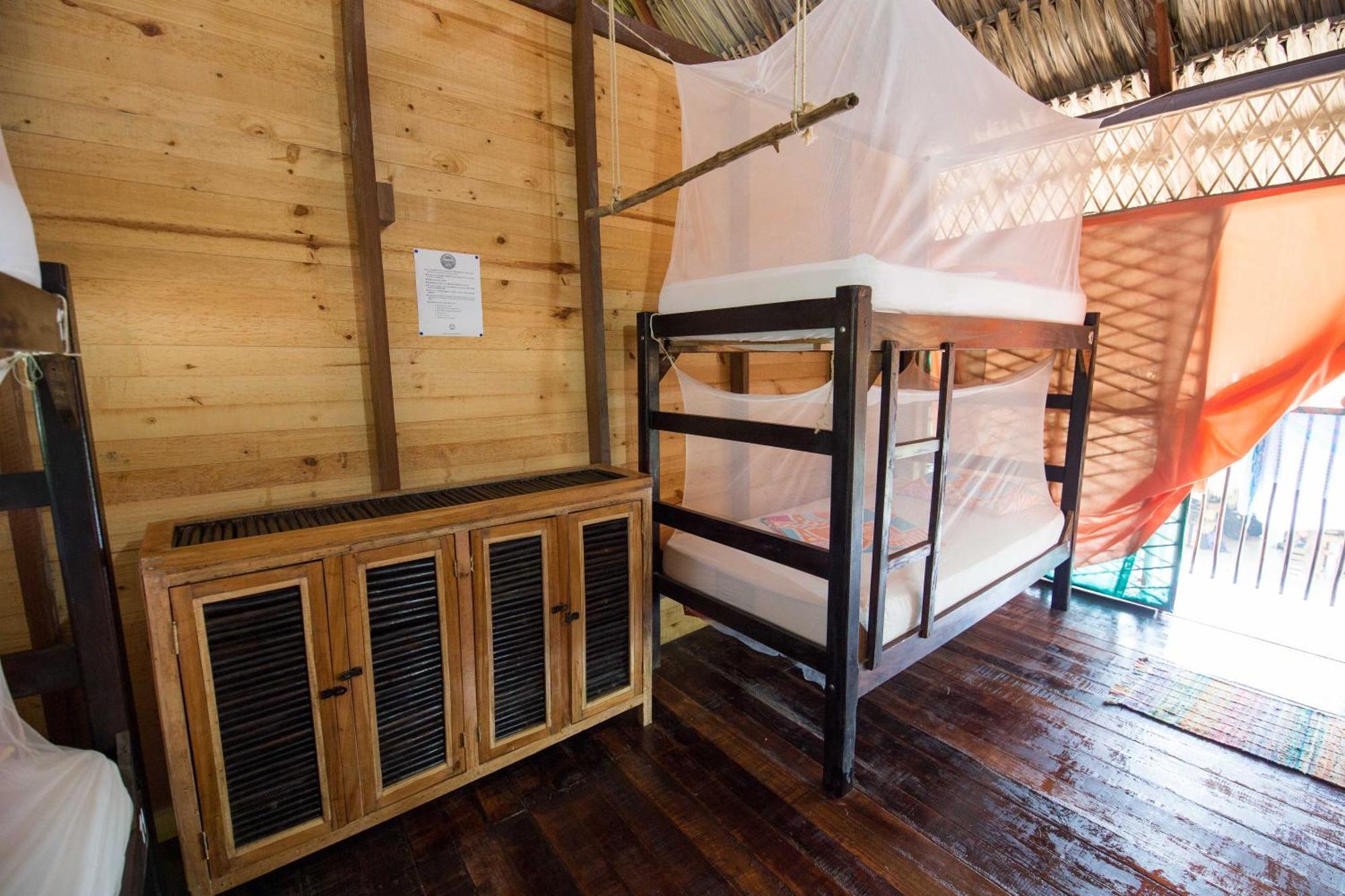 Bella Flor Hostel Palomino Eksteriør bilde