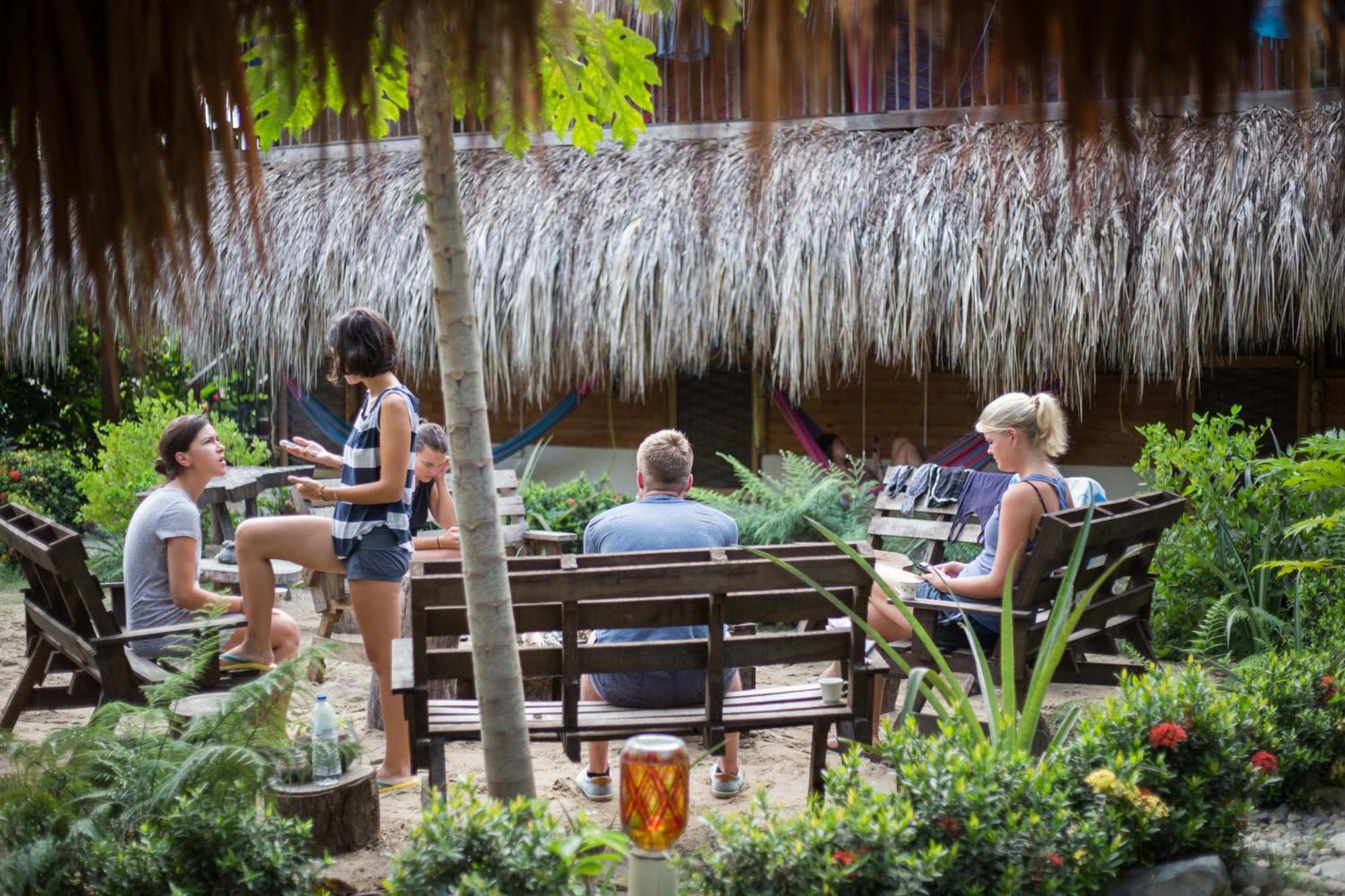 Bella Flor Hostel Palomino Eksteriør bilde